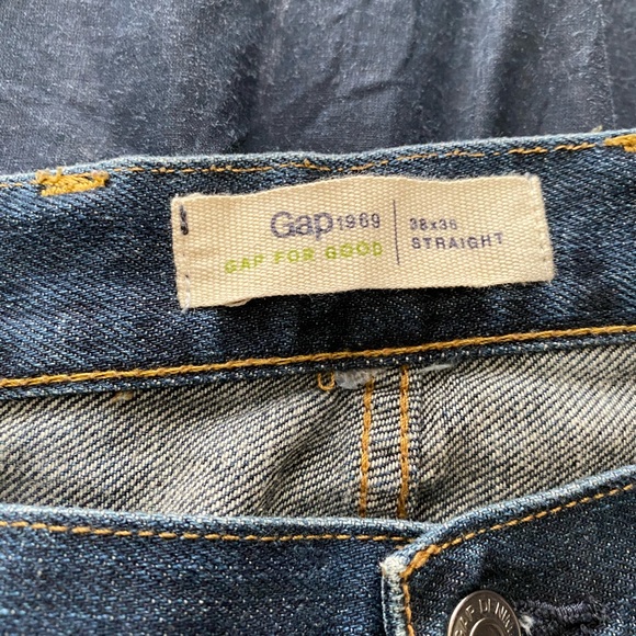 GAP JEANS SIZE 38 x 36 - Picture 3 of 3